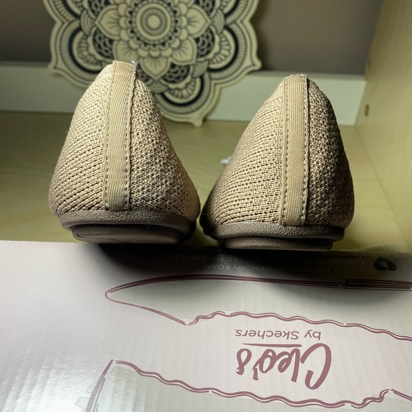 Cleo’s by Skechers, size 7.5 - Picture 6 of 9
